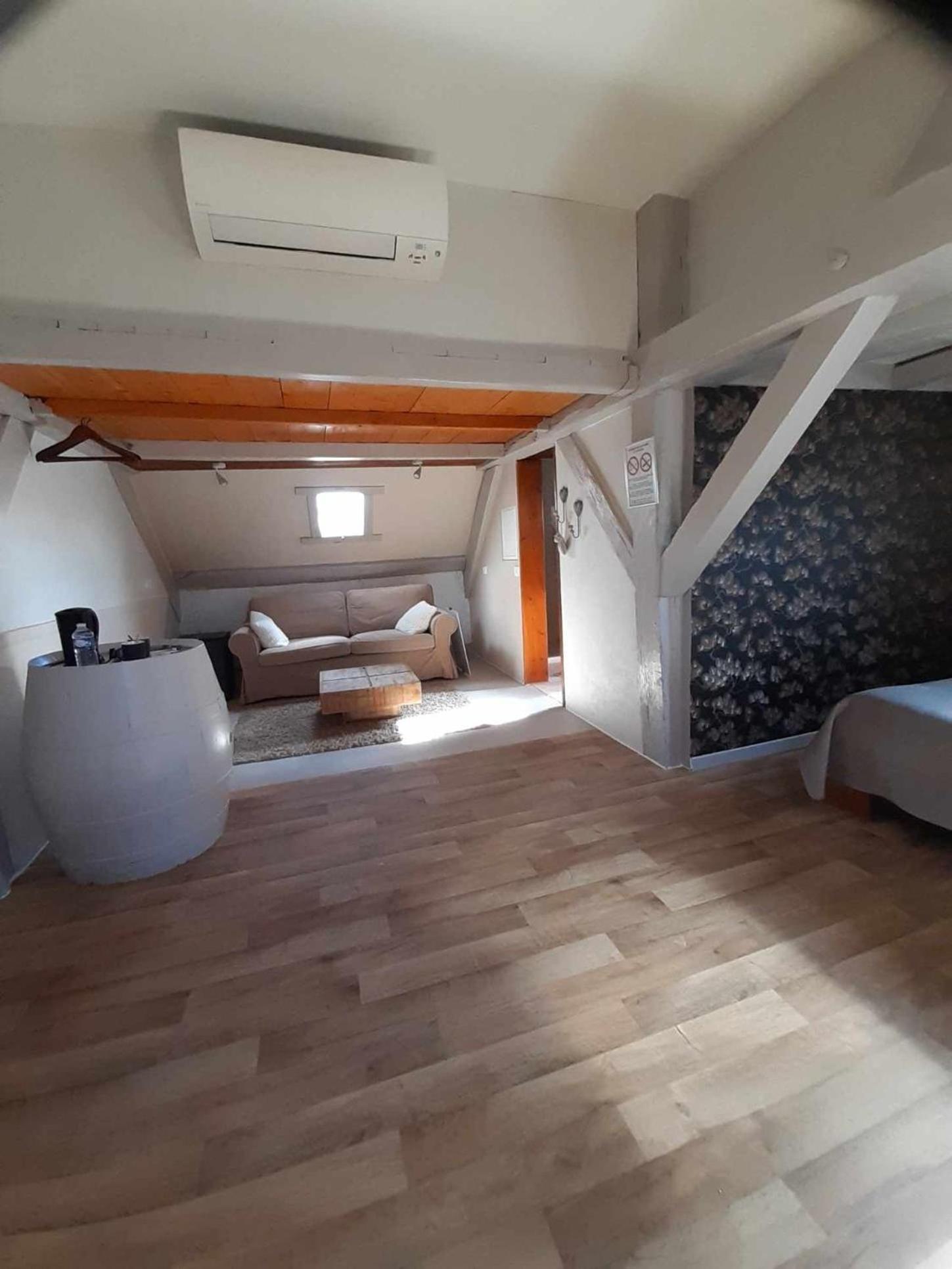 Le Domaine Des Papillons Hotel Beaujeu-Saint-Vallier-et-Pierrejux Luaran gambar