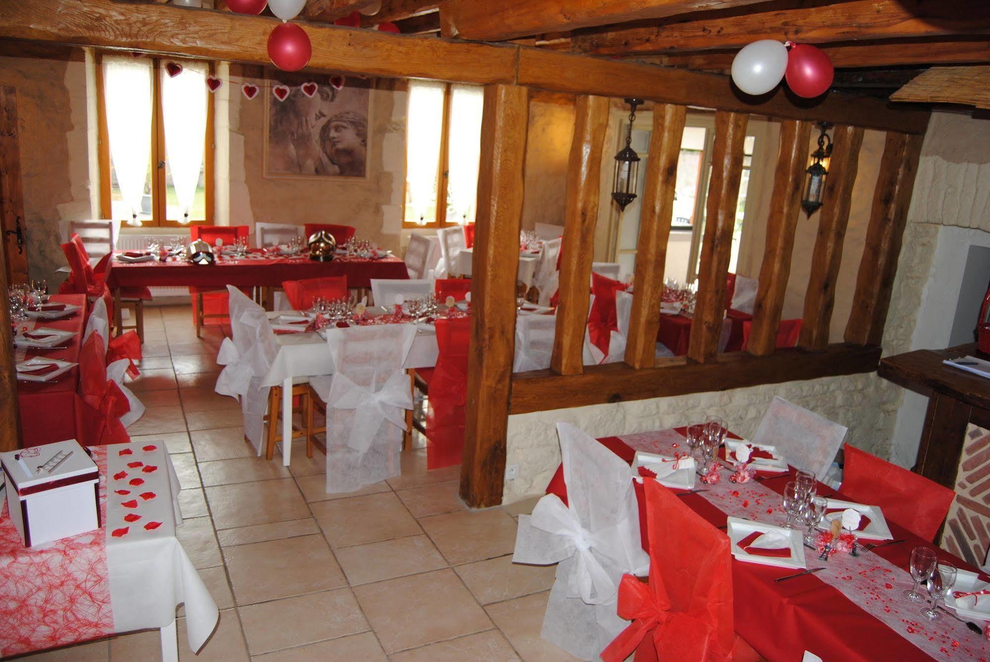 Le Domaine Des Papillons Hotel Beaujeu-Saint-Vallier-et-Pierrejux Luaran gambar